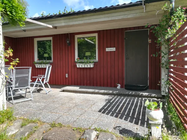 Entrance und Terrace